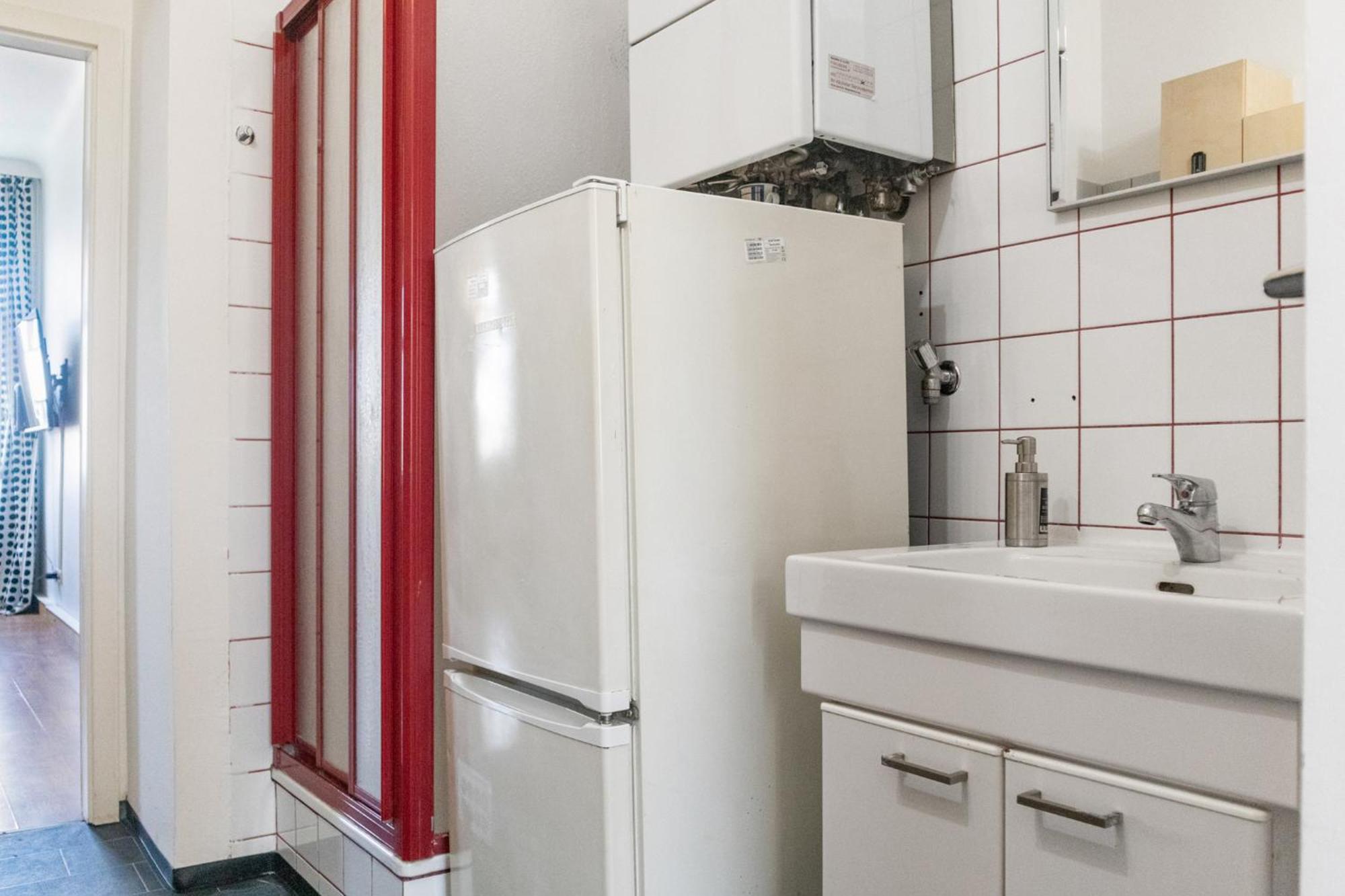 Apartment Ideal For Long-term Stays, 2 Bedroom Shared Wien