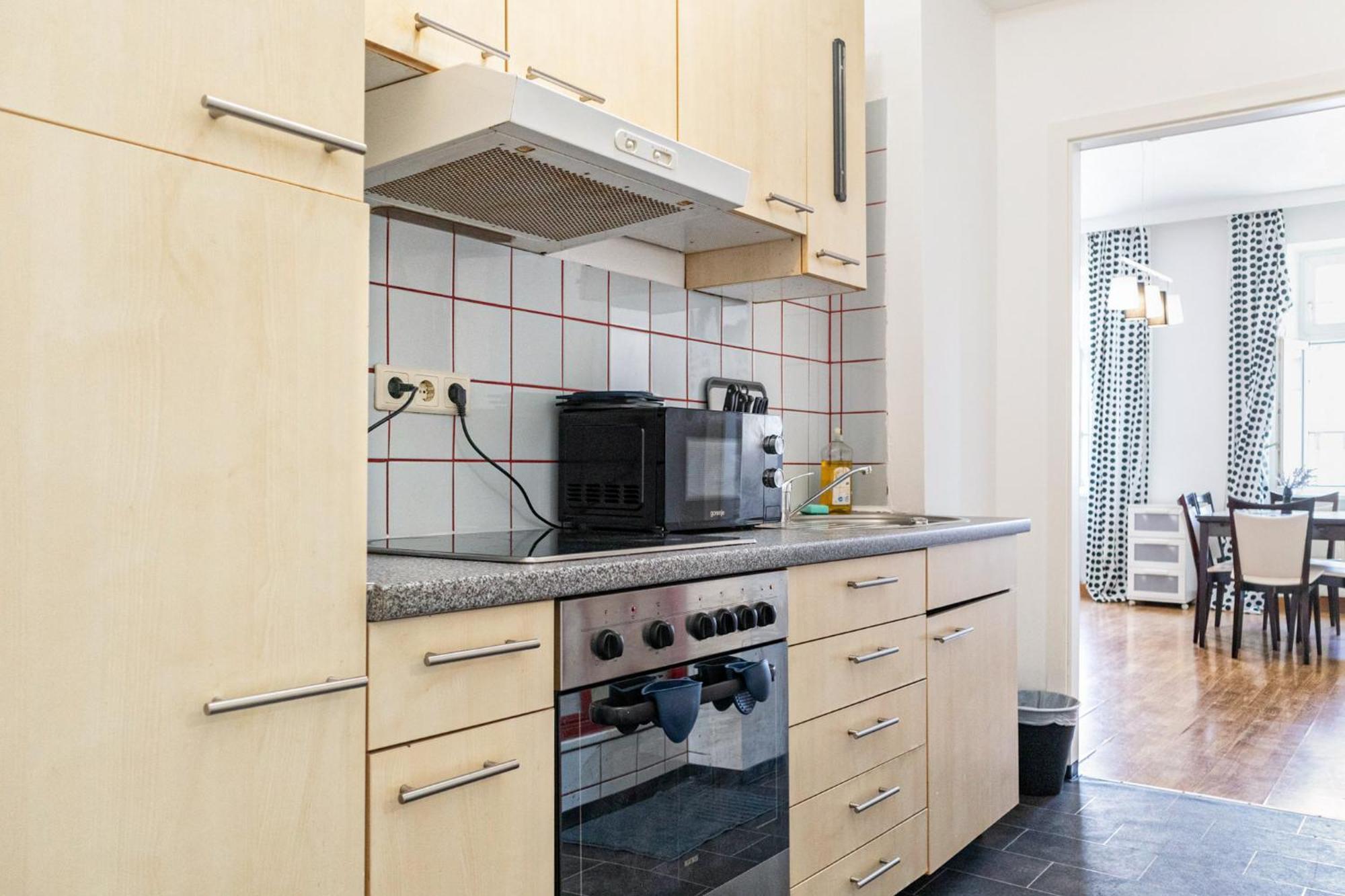 Ideal For Long-term Stays, 2 Bedroom Shared *
